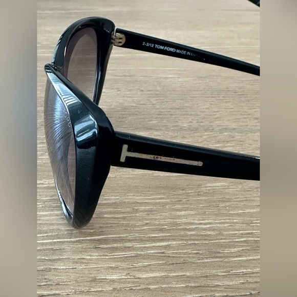 Tom Ford Black Women's Sunglasses - Picture 7 of 16